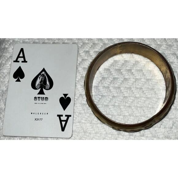 Iris Apfel & Bajalia Vintage Brass Engraved Wide Bangle Gold Tone Bracelet - Picture 4 of 6